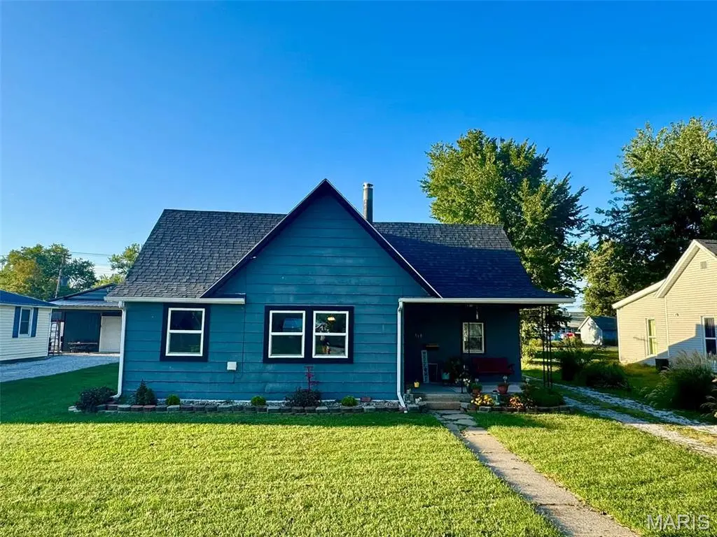318 1st ST, Monroe City, MO 63456