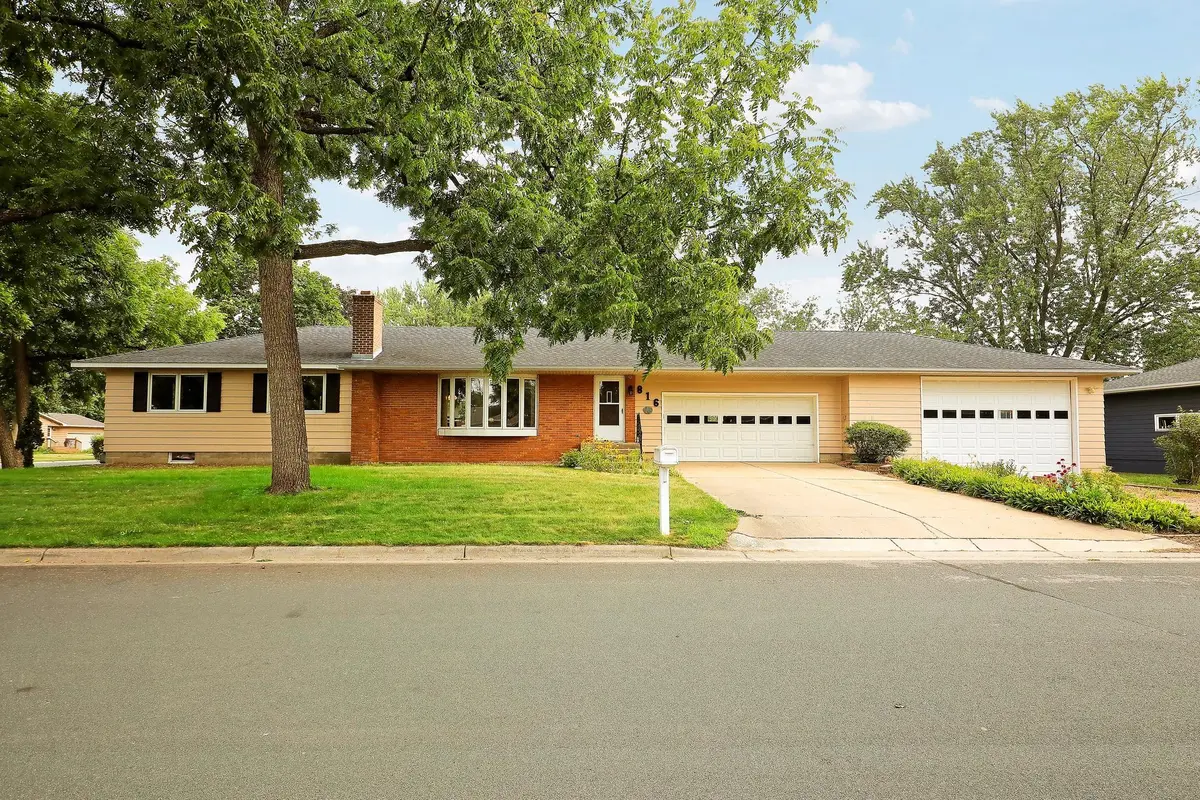 816 Maple ST, Farmington, MN 55024