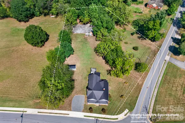 3276 E Calvin ST #1-2, Claremont, NC 28610