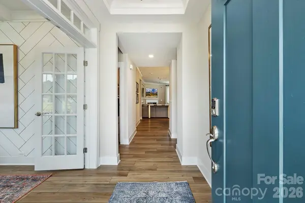 2259 Island View LN NE, Connelly Springs, NC 28612