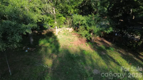 1074 Betterbrook LN, Lincolnton, NC 28092