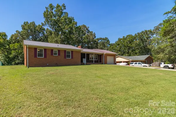 115 Monroe DR, Lexington, NC 27295