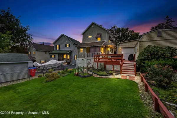 15 Harlem AVE, Carbondale, PA 18407