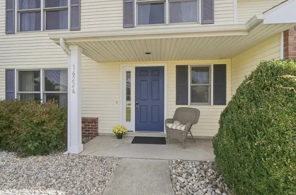 16226 Grand Willow BLVD, Huntertown, IN 46748-9395