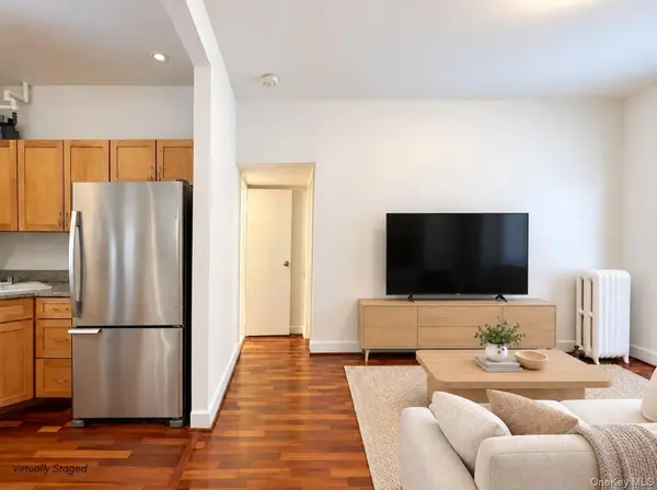 21-28 35 ST #1G, Astoria, NY 11105
