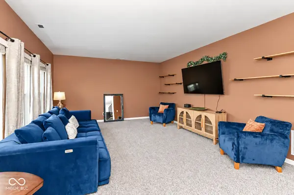 2417 McGregor DR, Avon, IN 46123