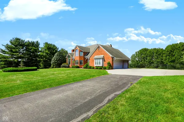 6274 W Stones Crossing RD, Greenwood, IN 46143