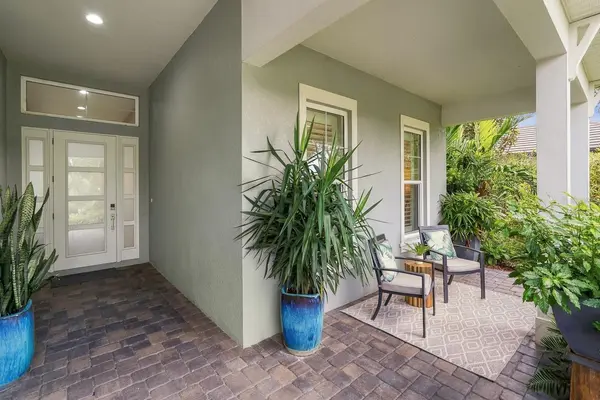 8083 WATERBEND TRL, Sarasota, FL 34240