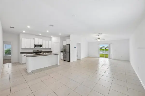 5517 BLUE AZURE DR, Wimauma, FL 33598