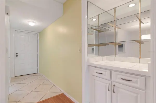 2569 LAURELWOOD DR #11B, Clearwater, FL 33763