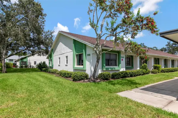 2569 LAURELWOOD DR #11B, Clearwater, FL 33763
