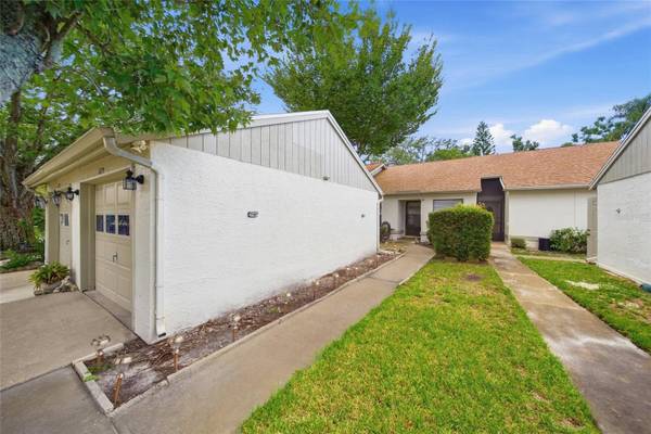 11715 SPRING TREE LN, Port Richey, FL 34668
