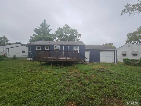 9360 Laramie DR, St Louis, MO 63137