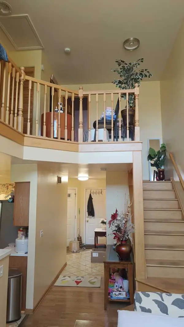 8904 W HEATHWOOD CIR #8904, Niles, IL 60714