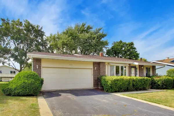 1009 Beverly CT, Lombard, IL 60148