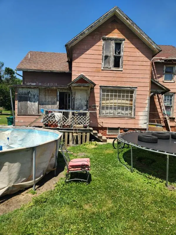 106 Lincoln ST, Galesburg, IL 61401