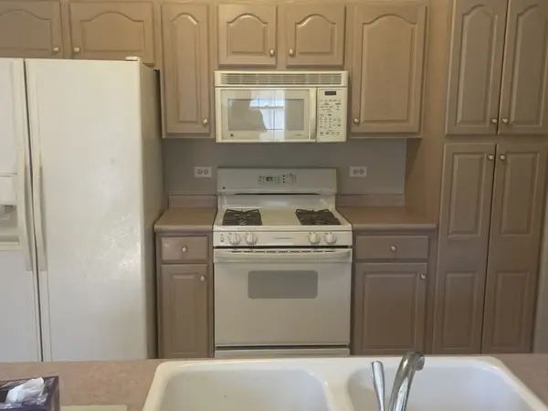9131 Newcastle CT, Tinley Park, IL 60487