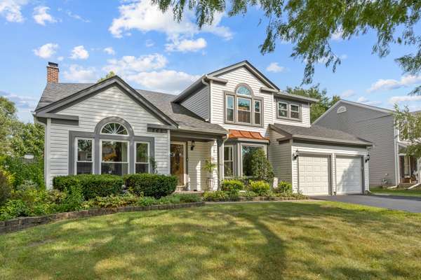 565 Rutgers LN, Elk Grove Village, IL 60007