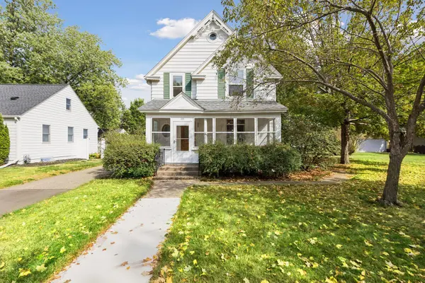221 11th Avenue North, Hopkins, MN 55343