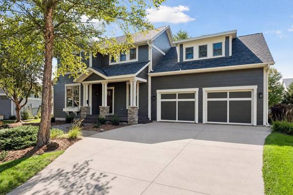 14272 Grantaire LN N, Hugo, MN 55038