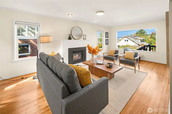 3205 E Pine ST, Seattle, WA 98122