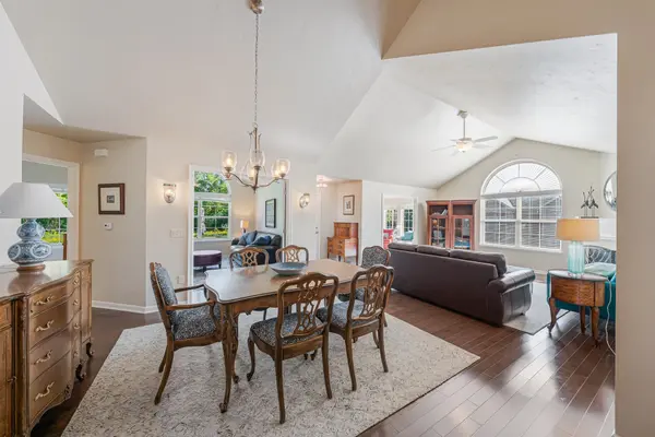 2303 E SIENNA WAY, Appleton, WI 54913