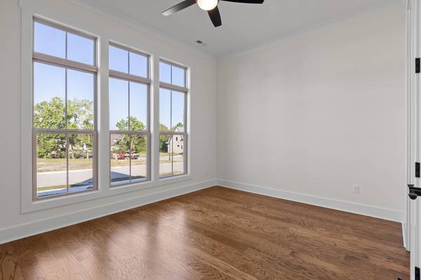 8126 Sir Oliphant Way, Ooltewah, TN 37363