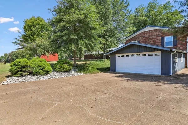 1956 Shady Grove Rd, Morrison, TN 37357