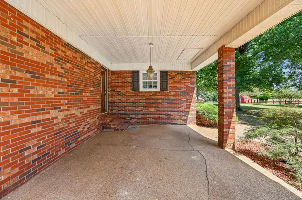 1956 Shady Grove Rd, Morrison, TN 37357