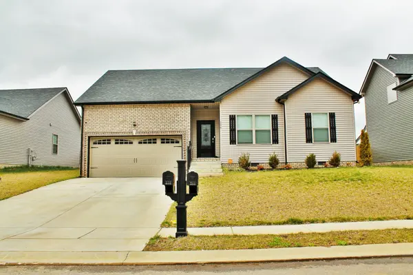 256 Azalea Dr, Oak Grove, KY 42262