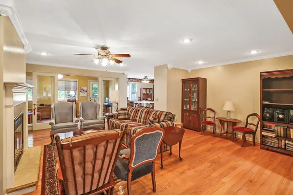 361 Creekway Dr, Crossville, TN 38555
