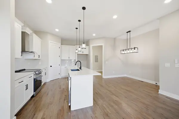 2109D W Summitt Ave, Nashville, TN 37218