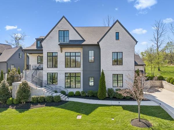 7066 Lanceleaf Dr, College Grove, TN 37046