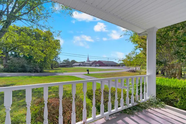 215 Stardust Dr, Shelbyville, TN 37160