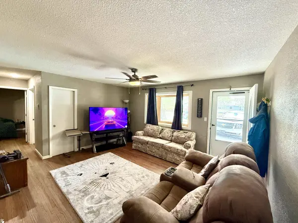 910 W Rita, Wichita, KS 67213