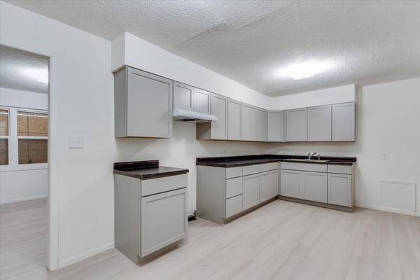 1233 N Lorraine, Wichita, KS 67214