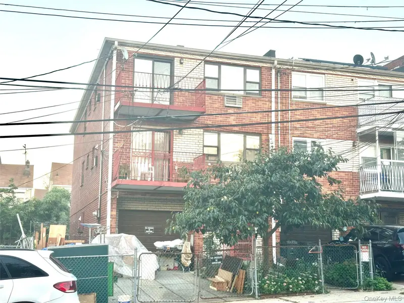 5935 154th PL, Flushing, NY 11355
