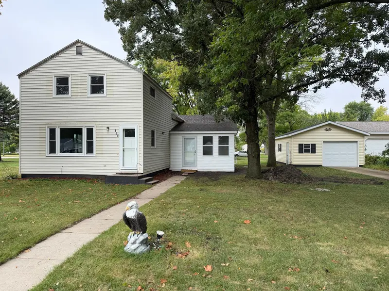 203 4th ST S, De Graff, MN 56271