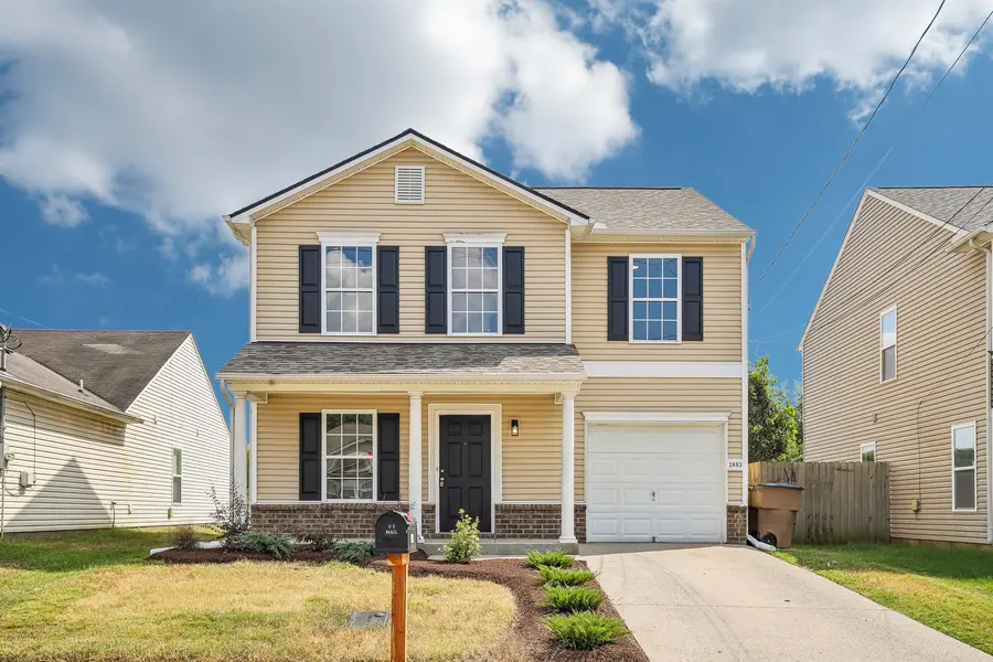 2883 Creekbend Dr, Nashville, TN 37207