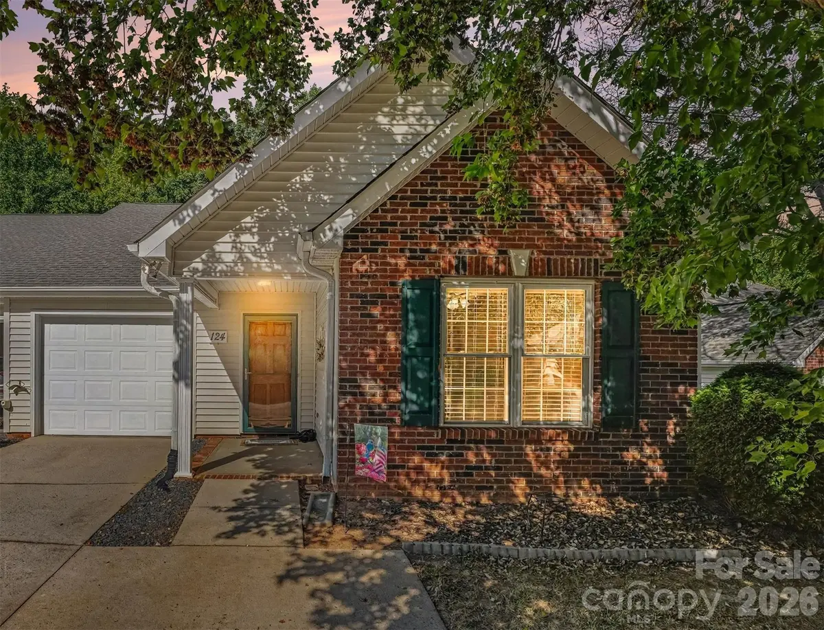 124 Keswick LN, Mooresville, NC 28117