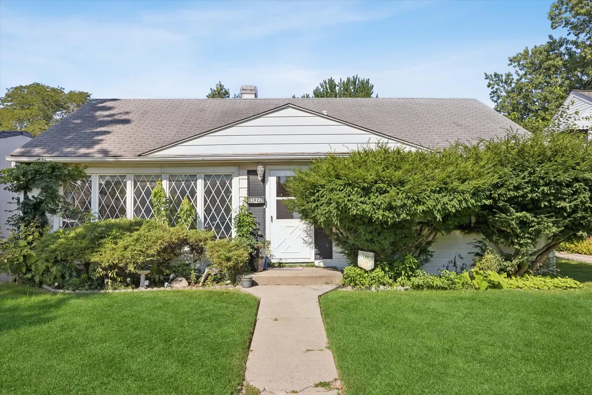 3922 Elm AVE, Brookfield, IL 60513