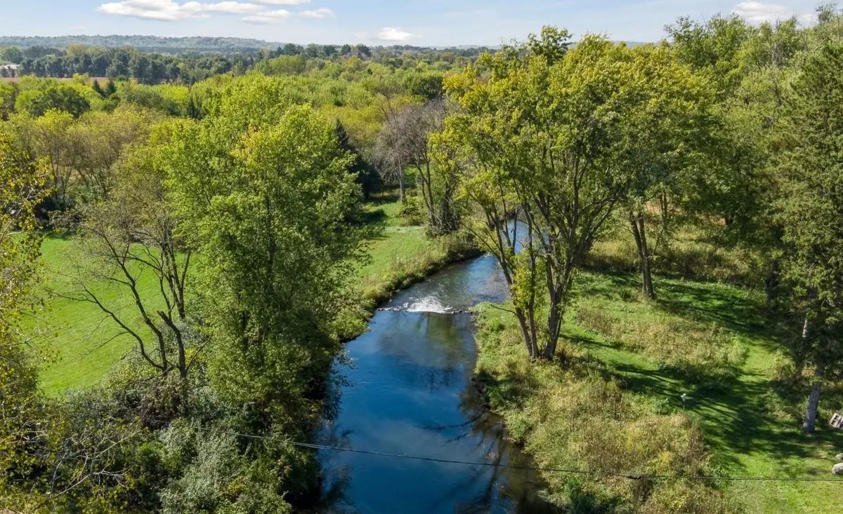 1171 30th AVE, River Falls, WI 54022
