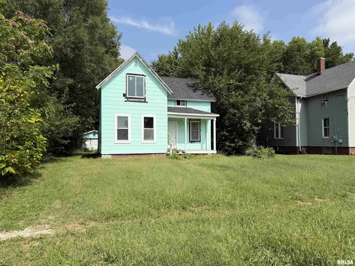 721 MULBERRY ST, Galesburg, IL 61401