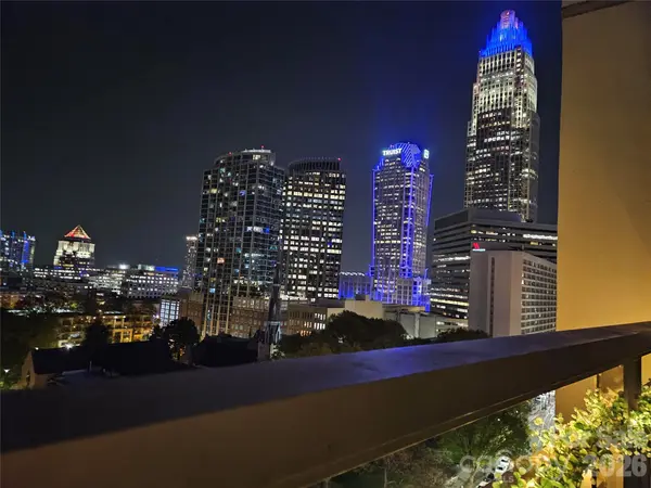 333 W Trade ST #1202, Charlotte, NC 28202