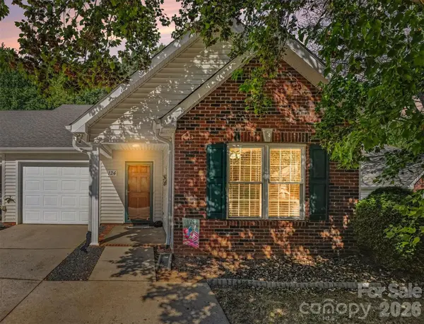 124 Keswick LN, Mooresville, NC 28117