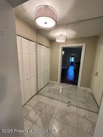 550 Clay AVE #APT 6E, Scranton, PA 18510