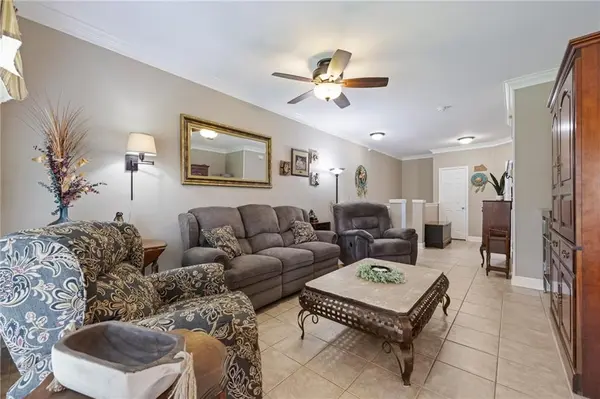 11617G Tomahawk Creek Pkwy #G, Leawood, KS 66211