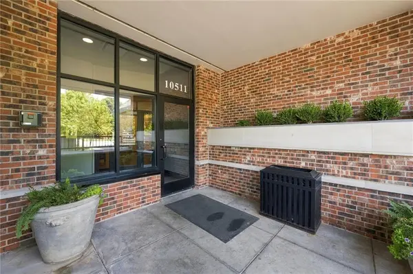 10511 Mission #302 RD, Leawood, KS 66206