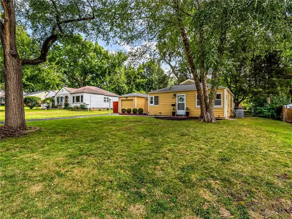 7001 Dearborn ST, Overland Park, KS 66204