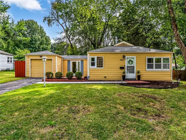 7001 Dearborn ST, Overland Park, KS 66204
